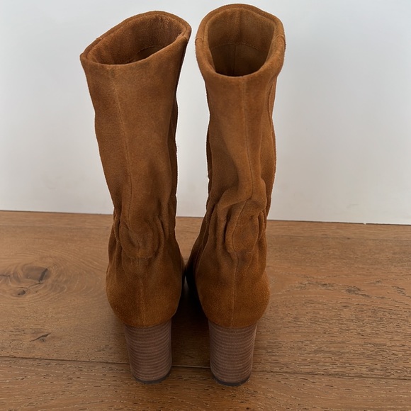 Charles David cognac suede booties 6.5 - Picture 5 of 9